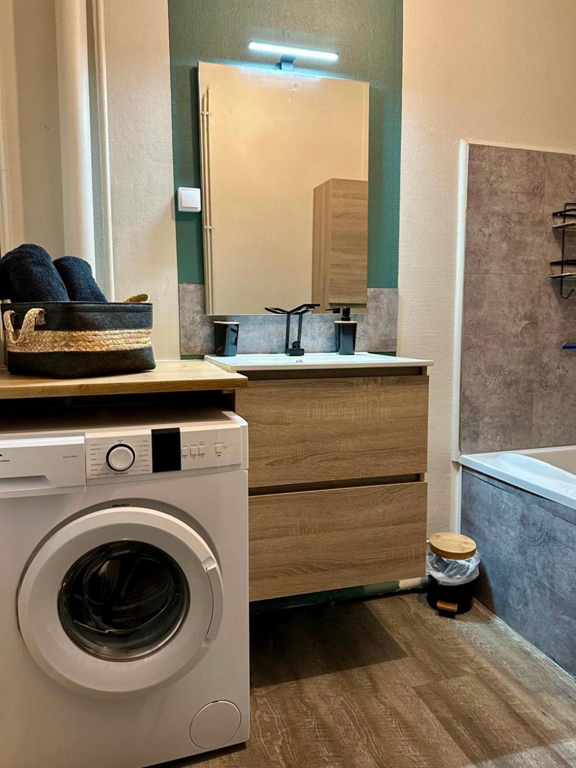 Appartement Foch Le Puy-en-Velay ภายนอก รูปภาพ